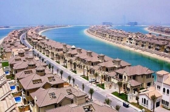 Why Are Waterfront Properties in Palm Jumeirah Considered a Strong Investment?